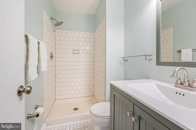 $2,950 | 4615 Gemstone Terrace, Rockville, MD 20852