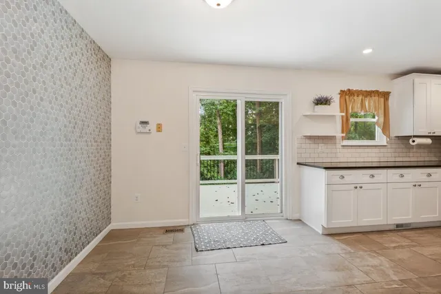 $2,950 | 4615 Gemstone Terrace, Rockville, MD 20852