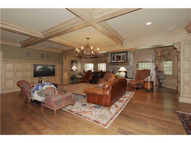 7887 Spring Mill Road Indianapolis, IN 46260 - Photo 13 of 20 Gallery Image 13