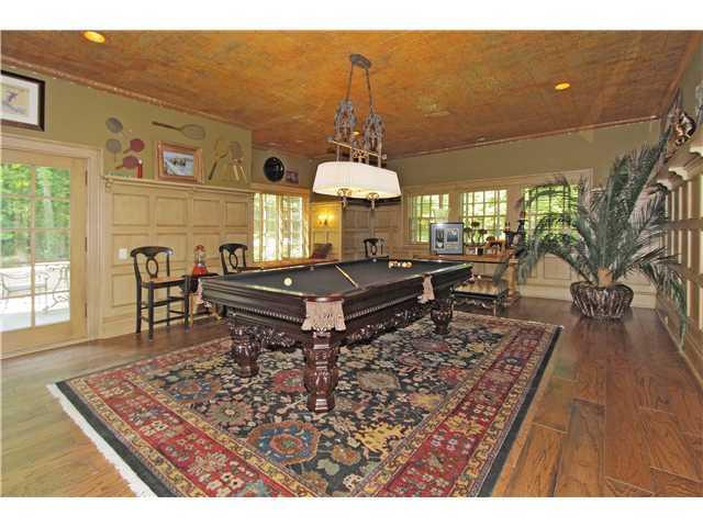 7887 Spring Mill Road Indianapolis, IN 46260 - Photo 14 of 20 Gallery Image 14