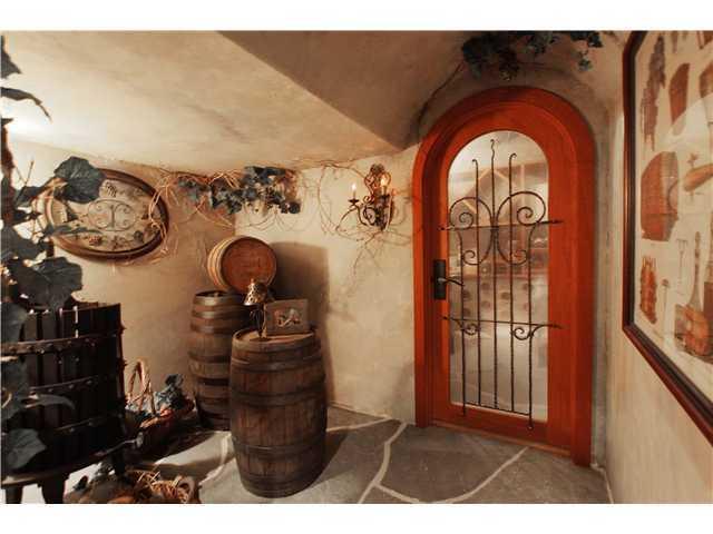7887 Spring Mill Road Indianapolis, IN 46260 - Photo 16 of 20 Gallery Image 16