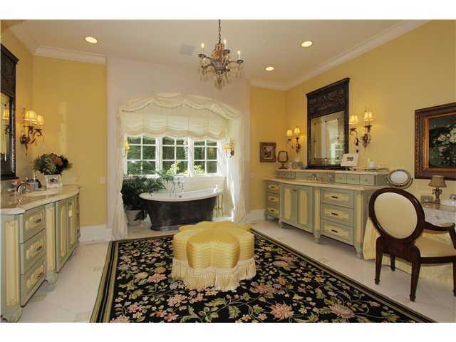 7887 Spring Mill Road Indianapolis, IN 46260 - Photo 18 of 20 Gallery Image 18