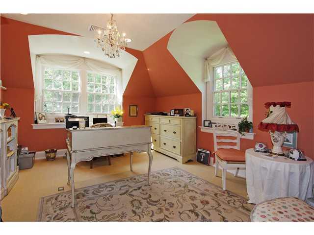7887 Spring Mill Road Indianapolis, IN 46260 - Photo 20 of 20 Gallery Image 20