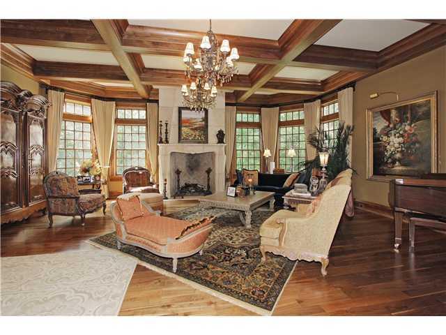 7887 Spring Mill Road Indianapolis, IN 46260 - Photo 8 of 20 Gallery Image 8