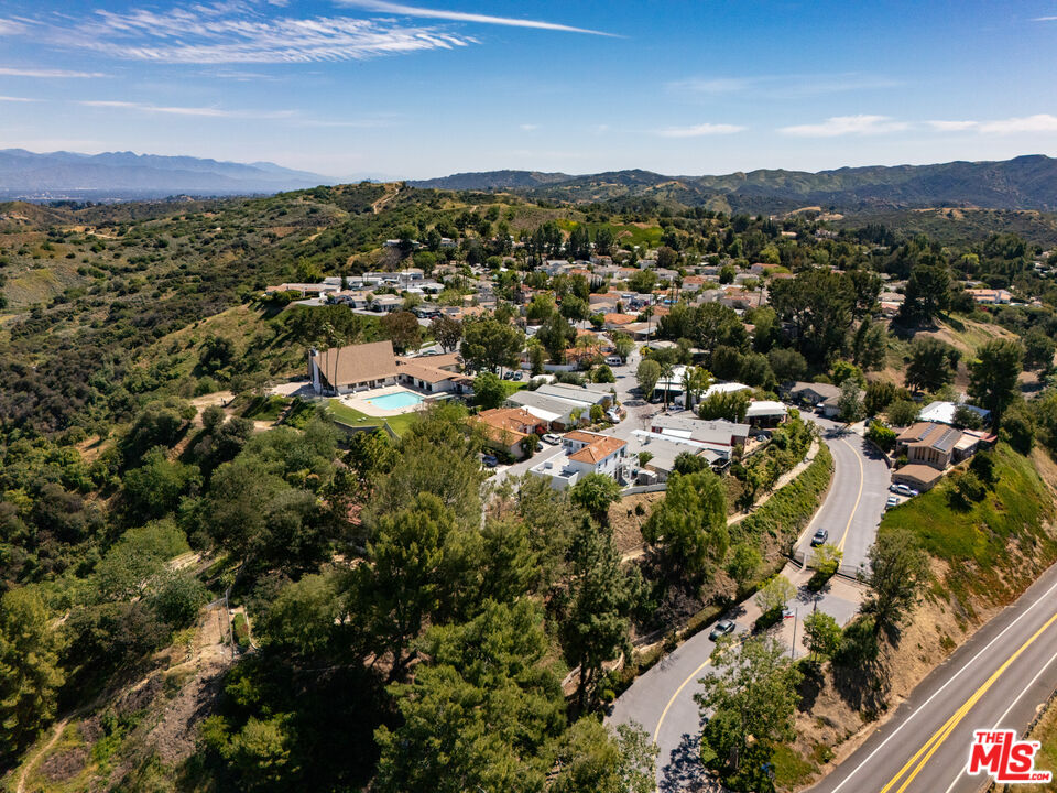 1183 Aztec Topanga, CA 90290 - Photo 11 of 68