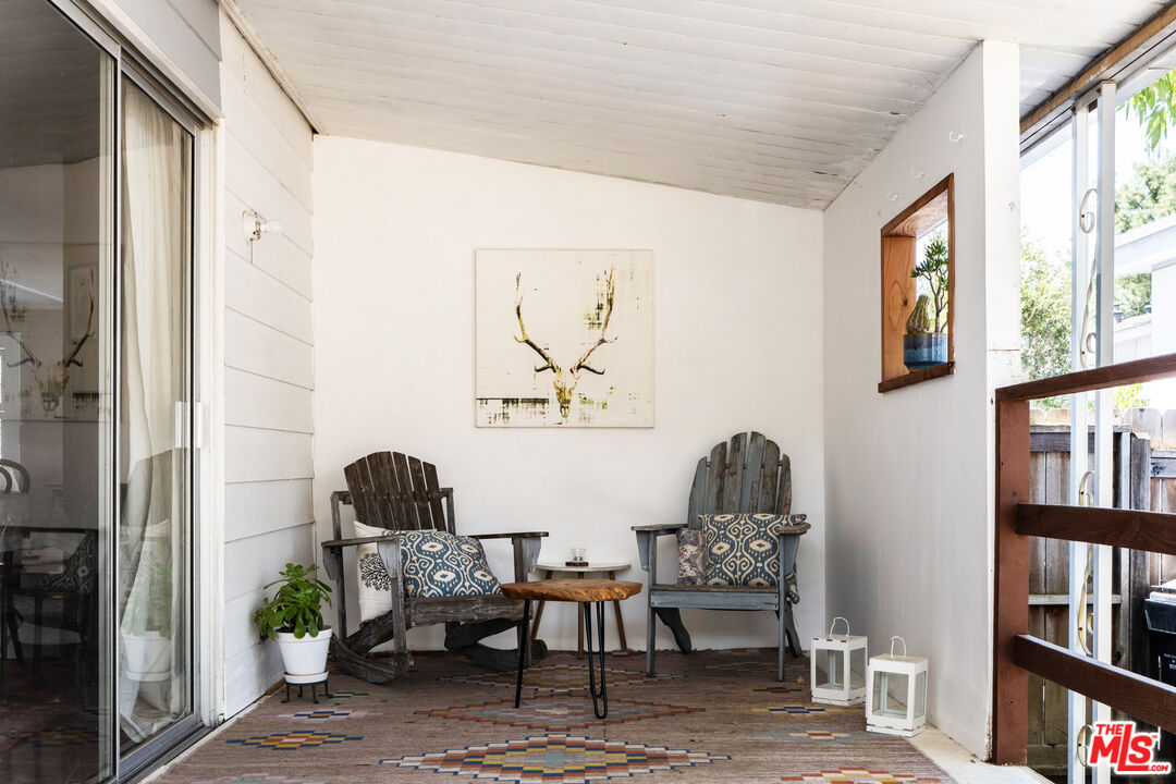 1183 Aztec Topanga, CA 90290 - Photo 22 of 68