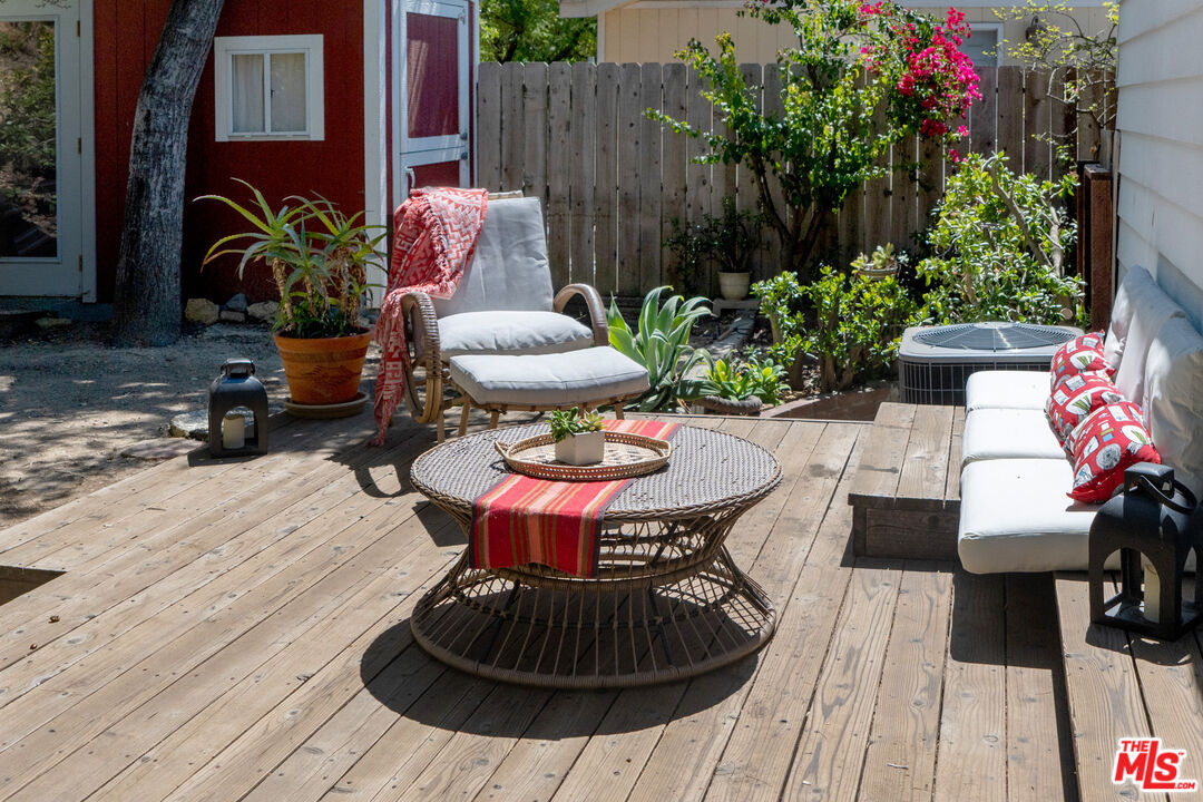 1183 Aztec Topanga, CA 90290 - Photo 28 of 68