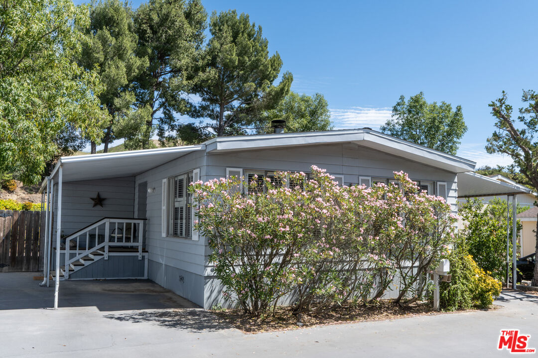 1183 Aztec Topanga, CA 90290 - Photo 43 of 68