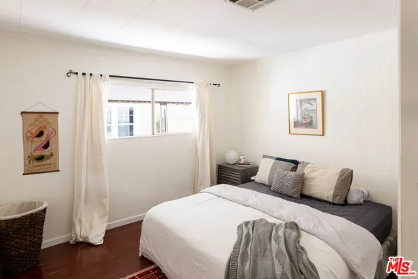 front view of house with a yard