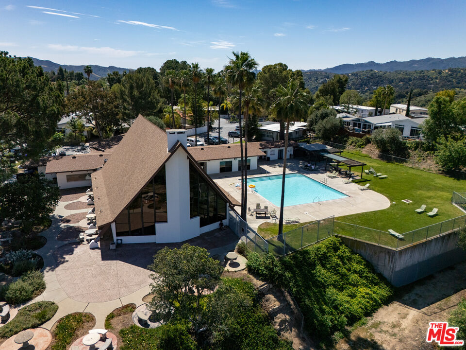 1183 Aztec Topanga, CA 90290 - Photo 9 of 68