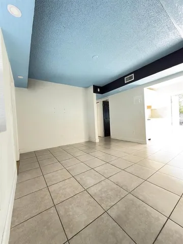 $2,800 | 1832 Northeast 49th Street, Pompano Beach, FL 33064