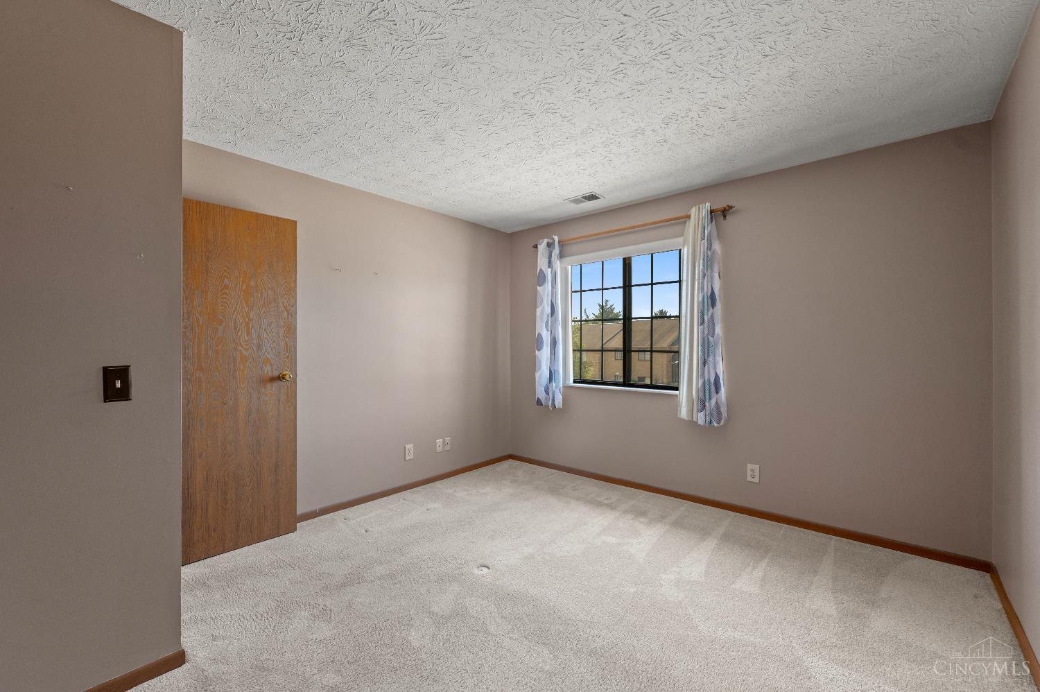 3981 School Section Road, Unit 11 Cincinnati, OH 45211 - Photo 28 of 33 Gallery Image 28