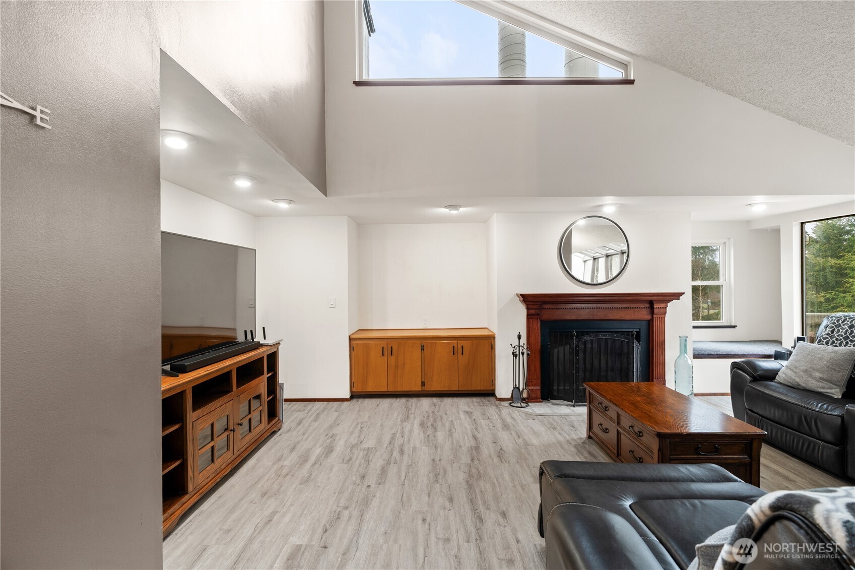 1718 Chilton Road Aberdeen, WA 98520 - Photo 4 of 40 Gallery Image 4