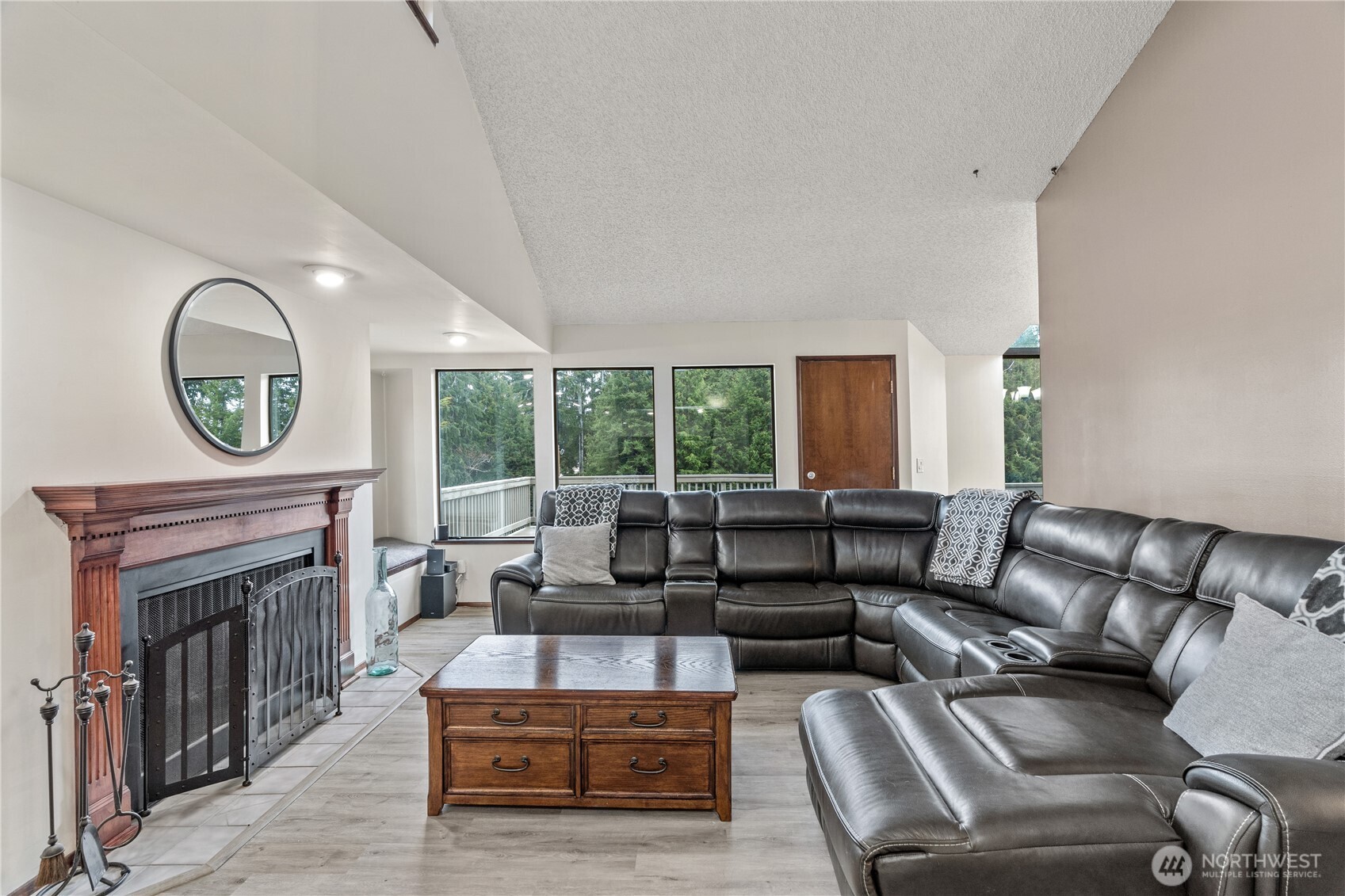 1718 Chilton Road Aberdeen, WA 98520 - Photo 5 of 40 Gallery Image 5