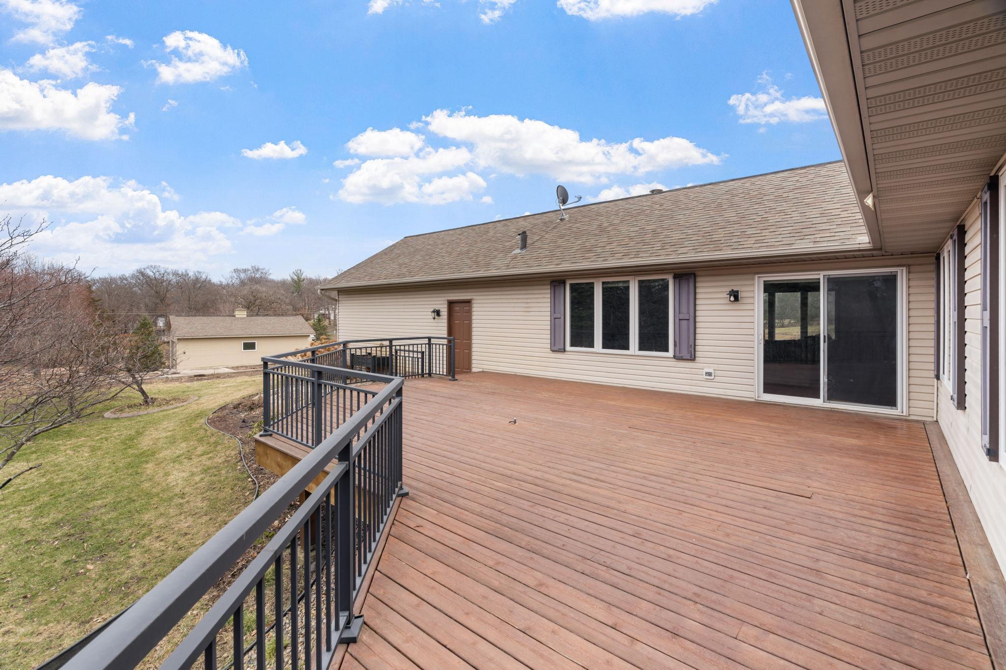 9675 Summit Place Chaska, MN 55318 - Photo 16 of 57