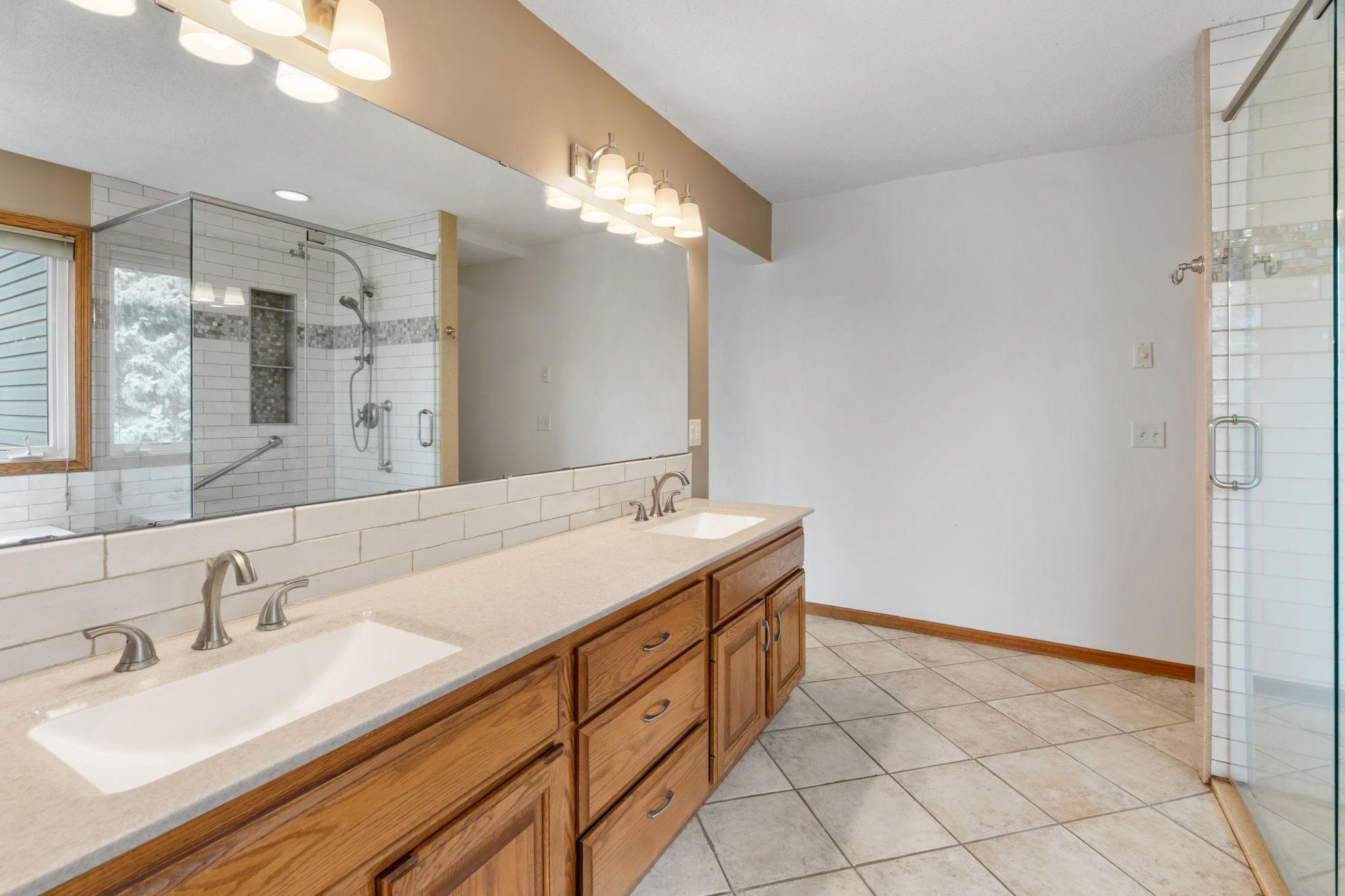 9675 Summit Place Chaska, MN 55318 - Photo 29 of 57