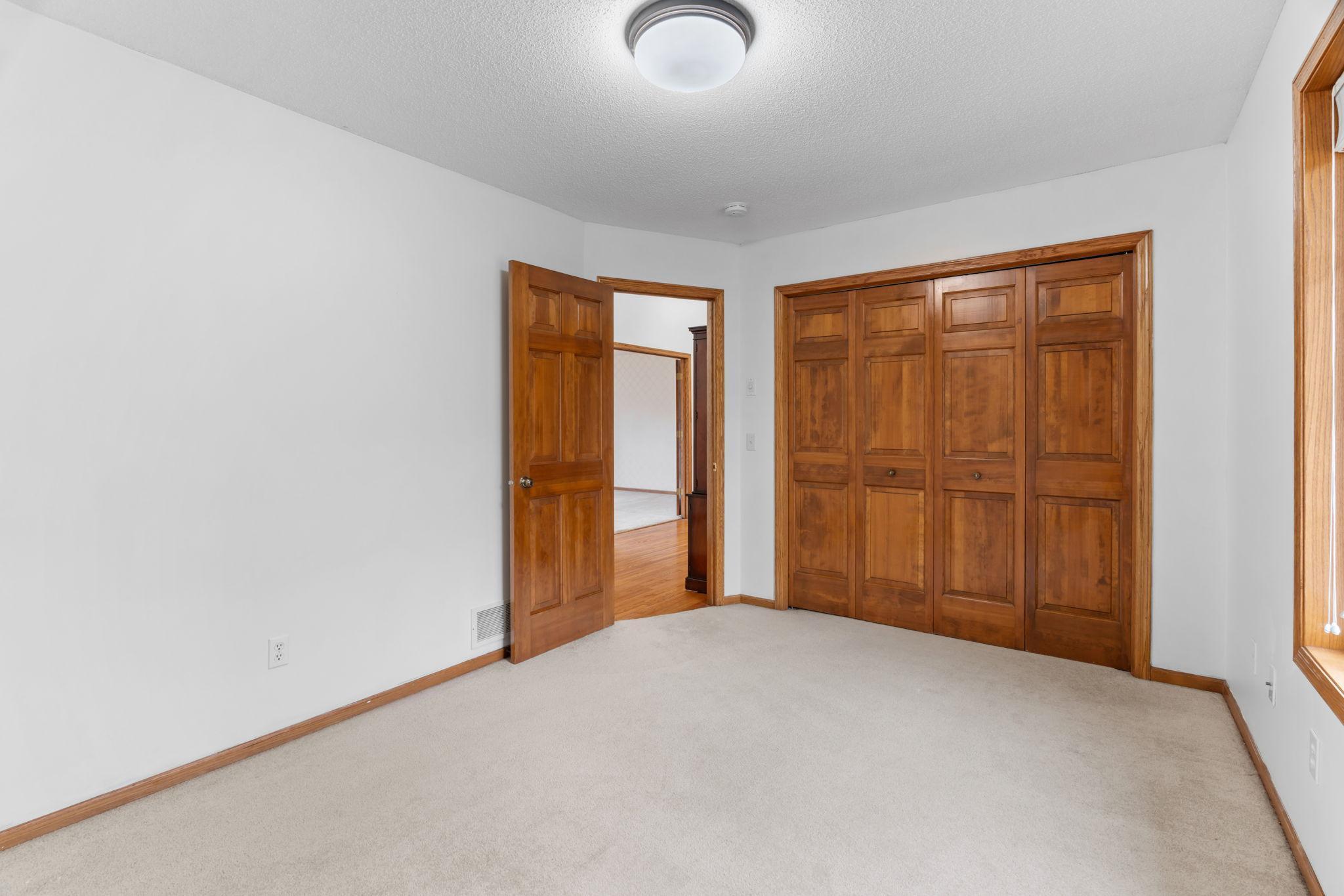 9675 Summit Place Chaska, MN 55318 - Photo 31 of 57