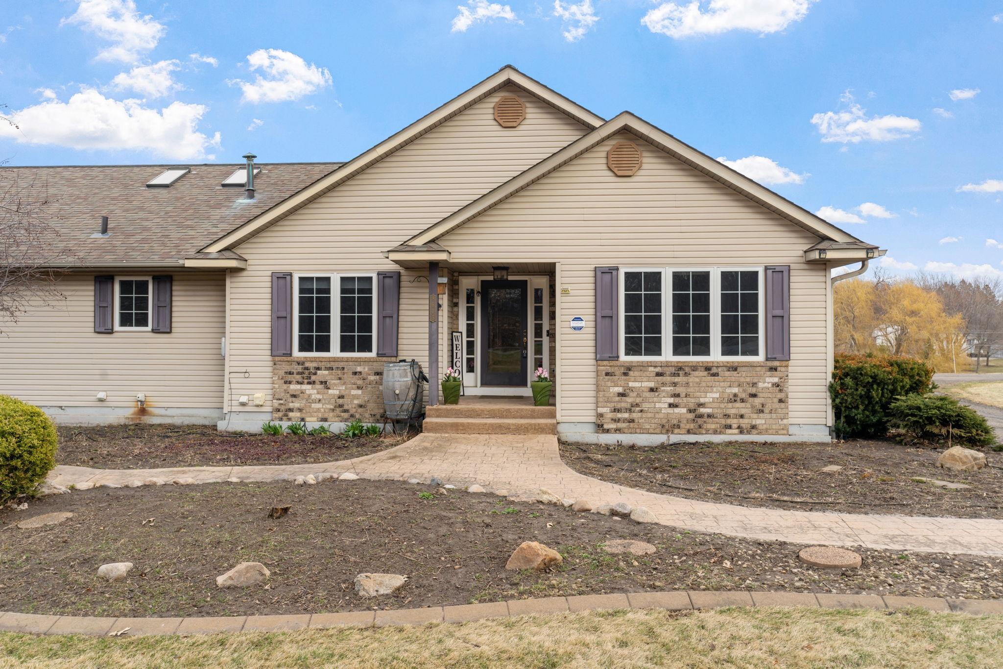 9675 Summit Place Chaska, MN 55318 - Photo 7 of 57