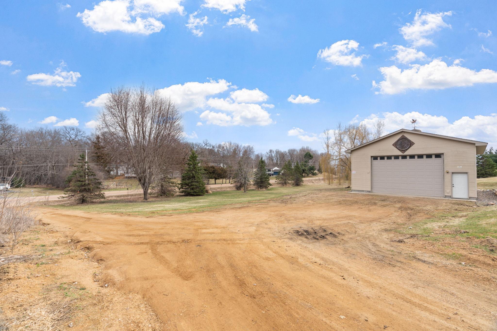 9675 Summit Place Chaska, MN 55318 - Photo 10 of 57
