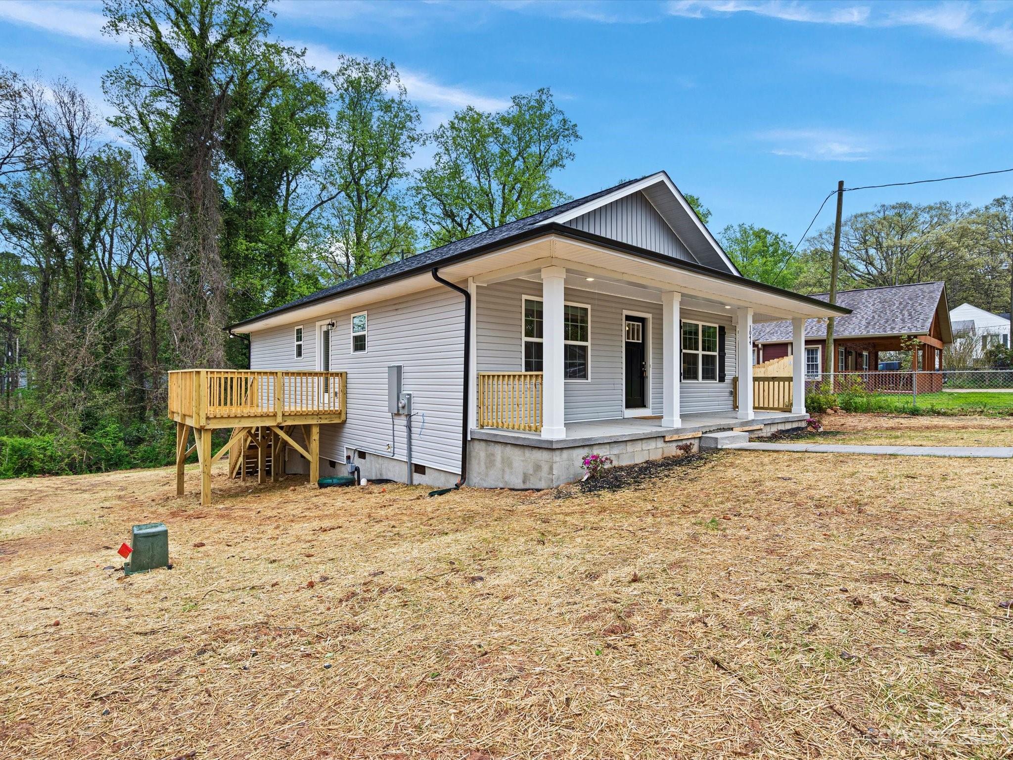 1044 Ridge Avenue Gastonia, NC 28052 - Photo 3 of 27 Gallery Image 3