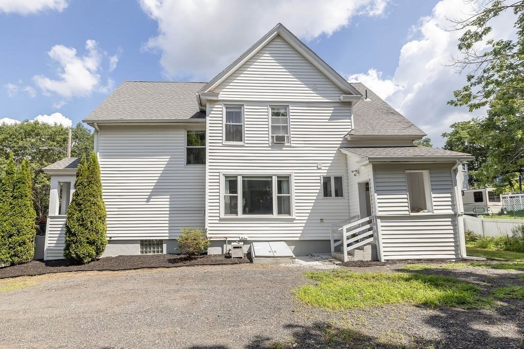 4 Bayberry Road Worcester, MA 01606 - Photo 28 of 31 a front view of a house with garden