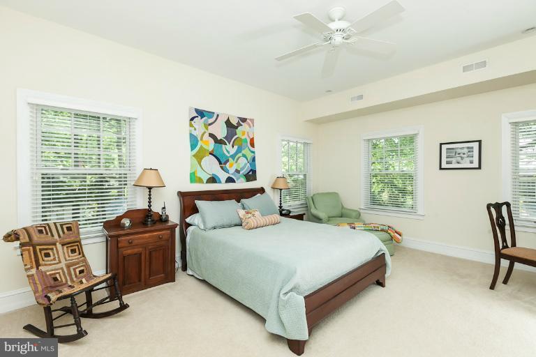 7 Elmhurst Road Baltimore, MD 21210 - Photo 29 of 30 Bedroom (Master)
