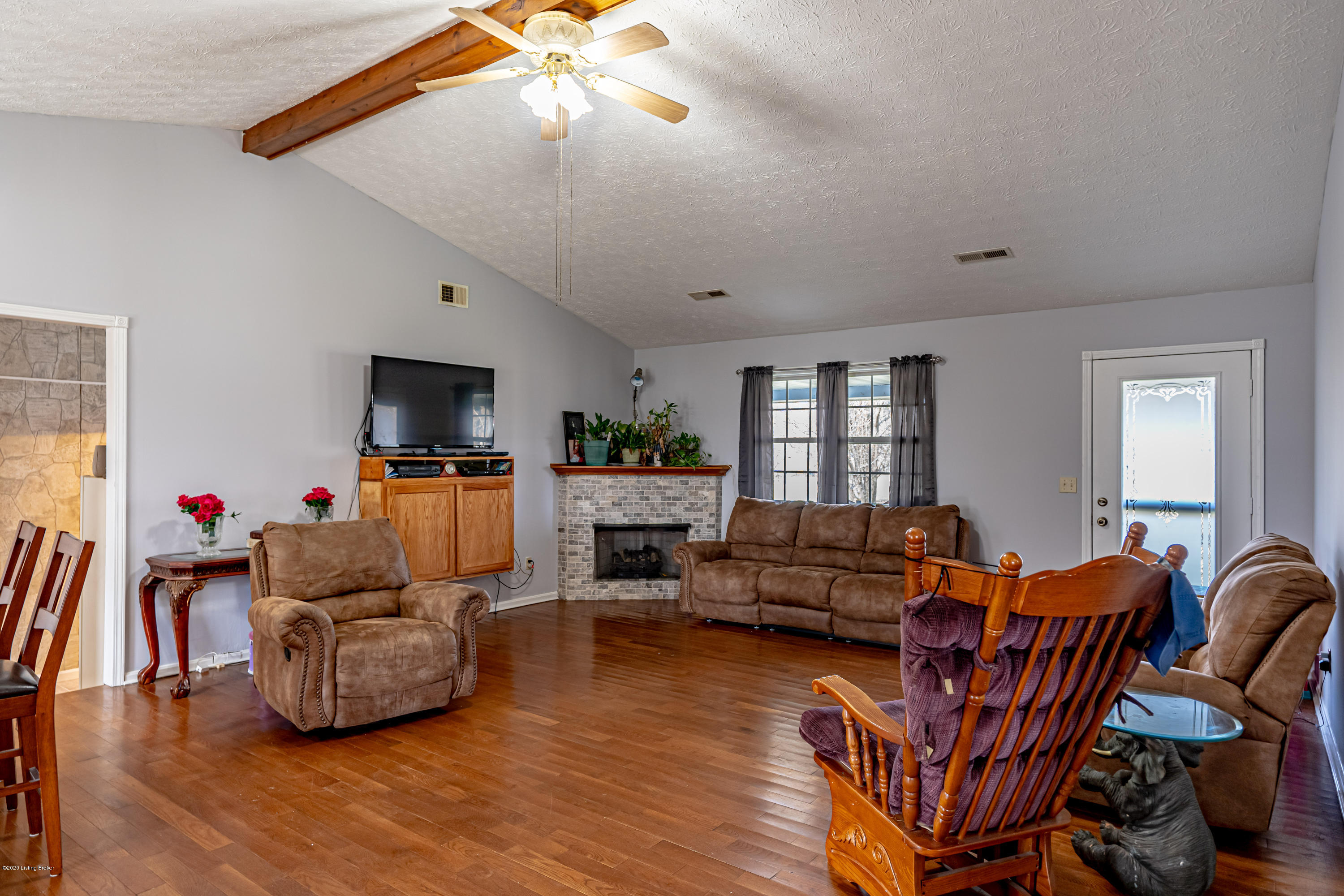 11111 Beaver Dam Road Caneyville, KY 42721 - Photo 6 of 29 DSC02293