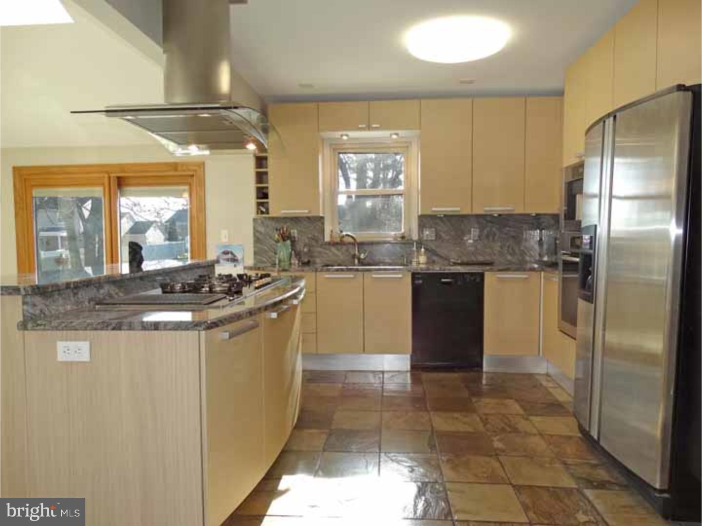294 Newgate Road Langhorne, PA 19047 - Photo 7 of 25 Kitchen