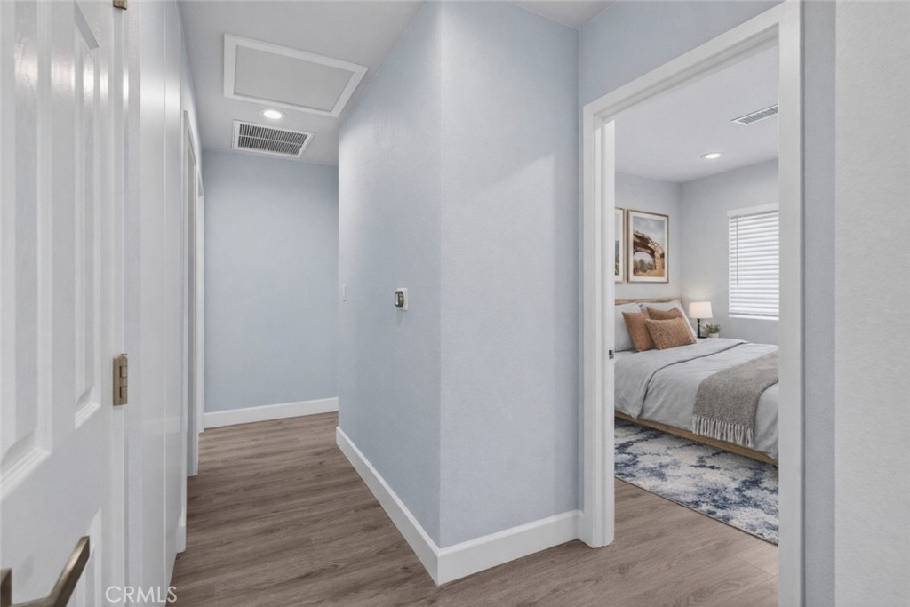 906 West Poplar Street Compton, CA 90220 - Photo 12 of 36