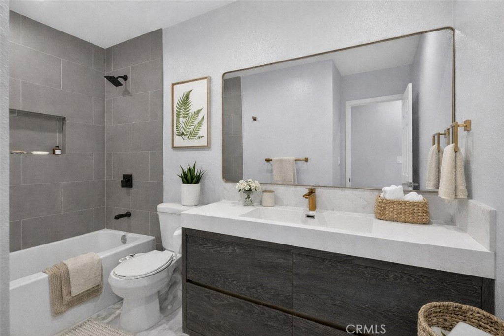 906 West Poplar Street Compton, CA 90220 - Photo 14 of 36