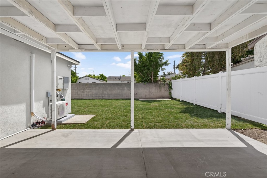 906 West Poplar Street Compton, CA 90220 - Photo 31 of 36