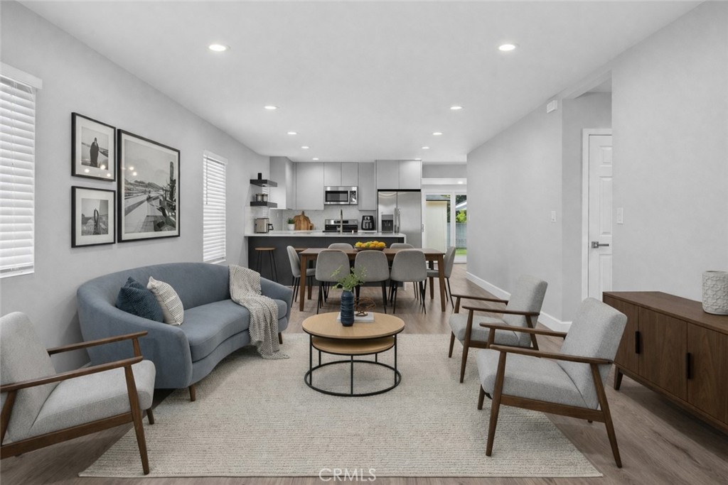 906 West Poplar Street Compton, CA 90220 - Photo 7 of 36