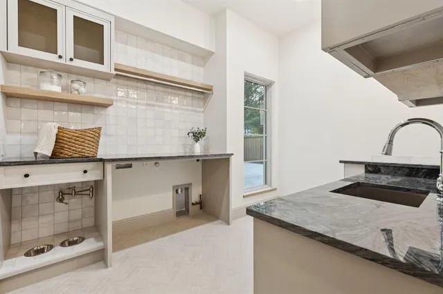 $3,990,000 | 11815 Jamestown Road, Dallas, TX 75230