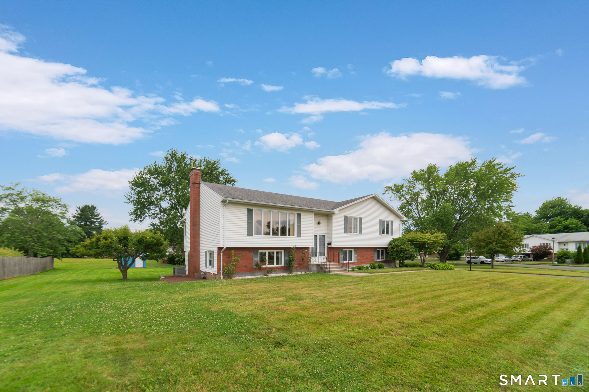 36 Cross Hill Road Wethersfield, CT 06109 - Photo 1 of 40