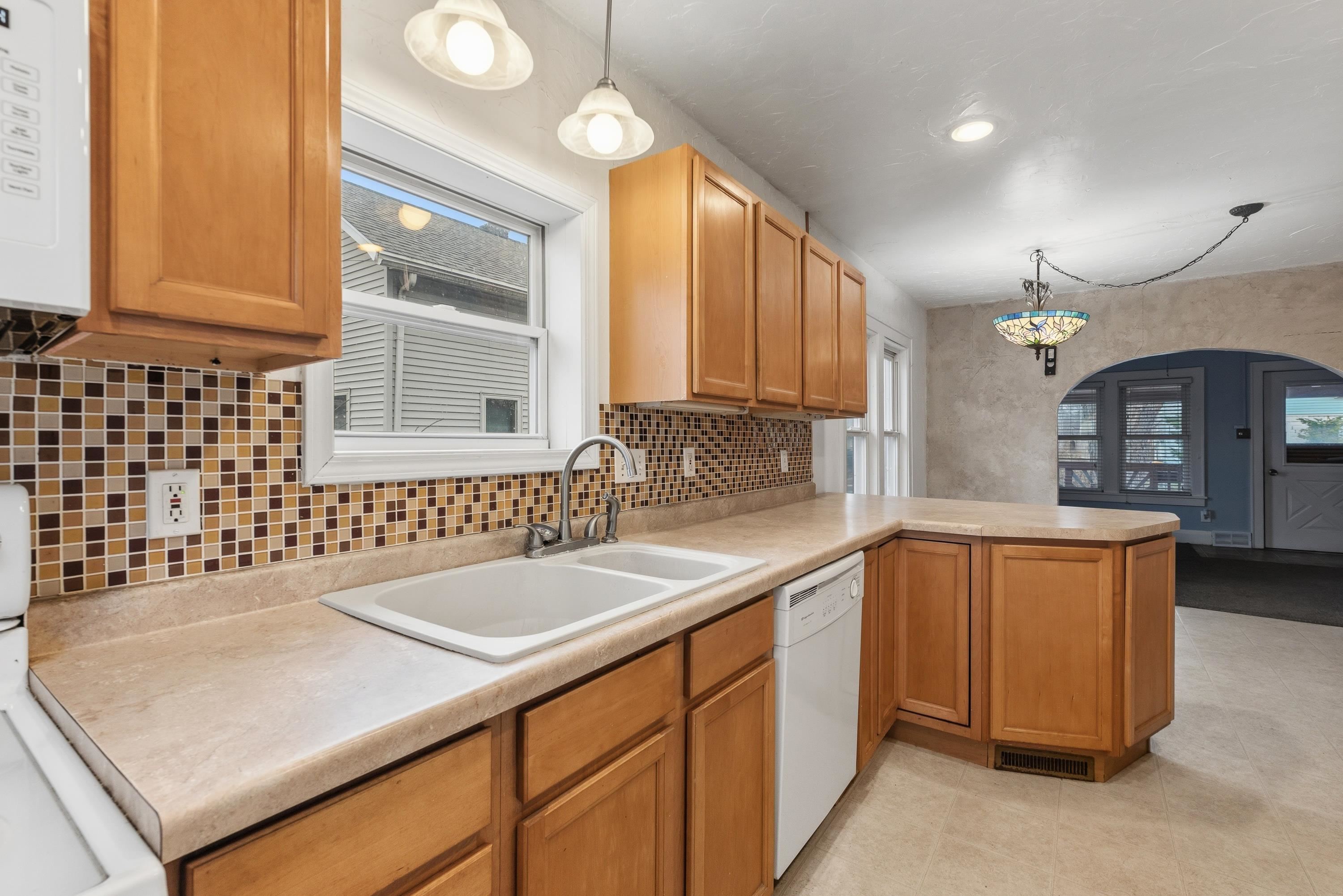109 Walnut Street Fond du Lac, WI 54935 - Photo 12 of 28