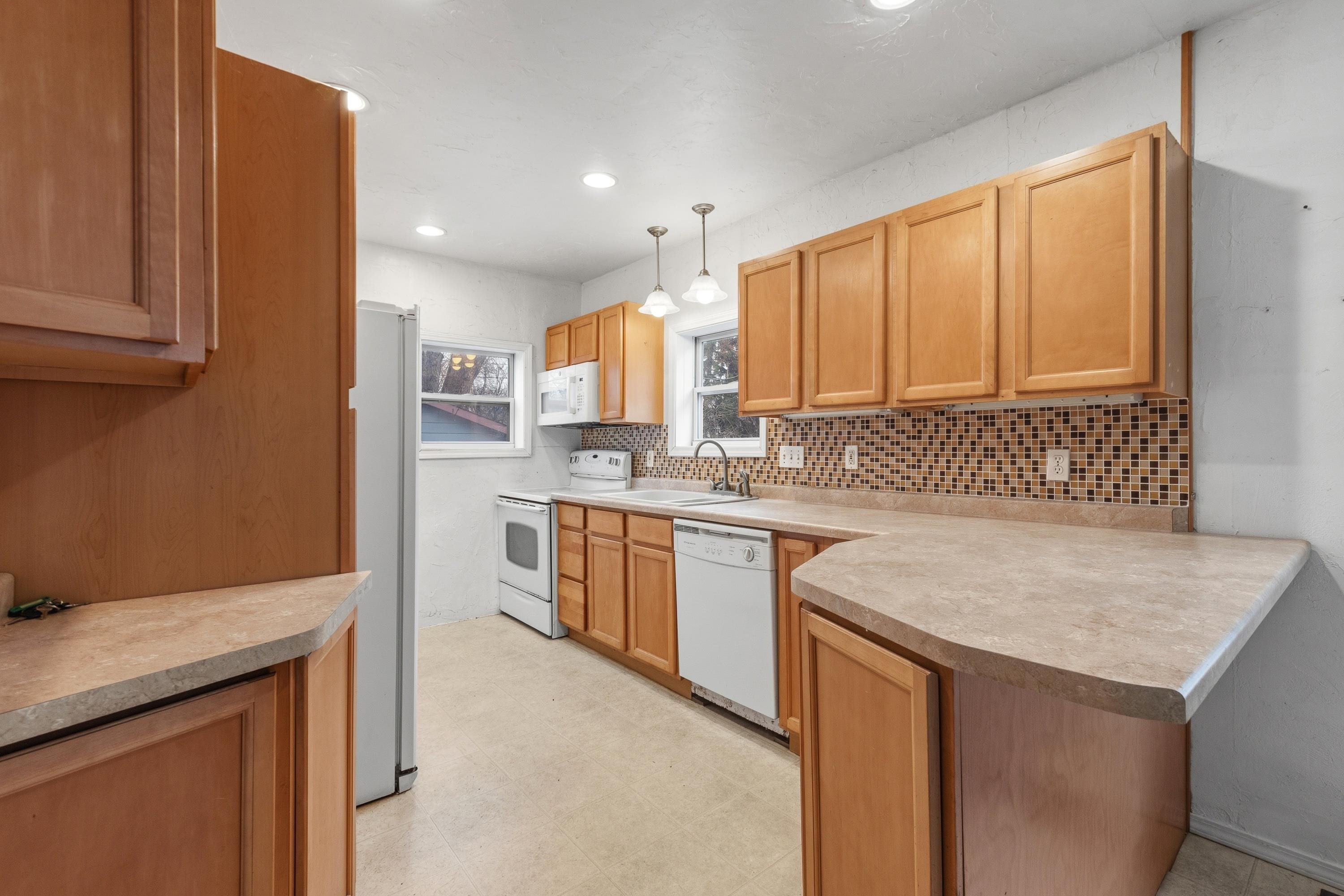 109 Walnut Street Fond du Lac, WI 54935 - Photo 10 of 28