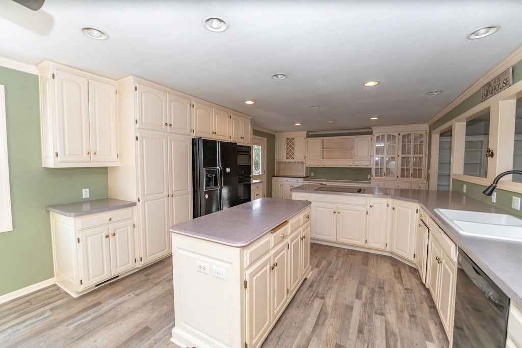 19 Skyline Drive Adrian, MO 64720 - Photo 13 of 37