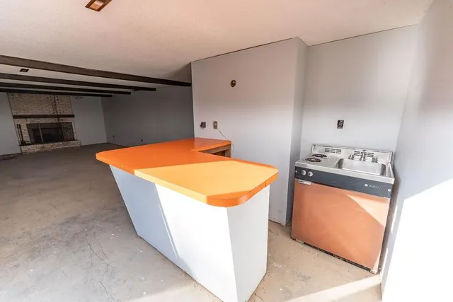 $350,000 | 19 Skyline Drive, Adrian, MO 64720