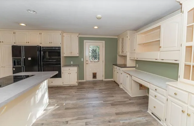 $350,000 | 19 Skyline Drive, Adrian, MO 64720