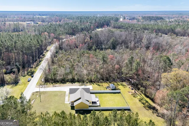 $365,000 | 4446 Manor Millwood Road South, Manor, GA 31550