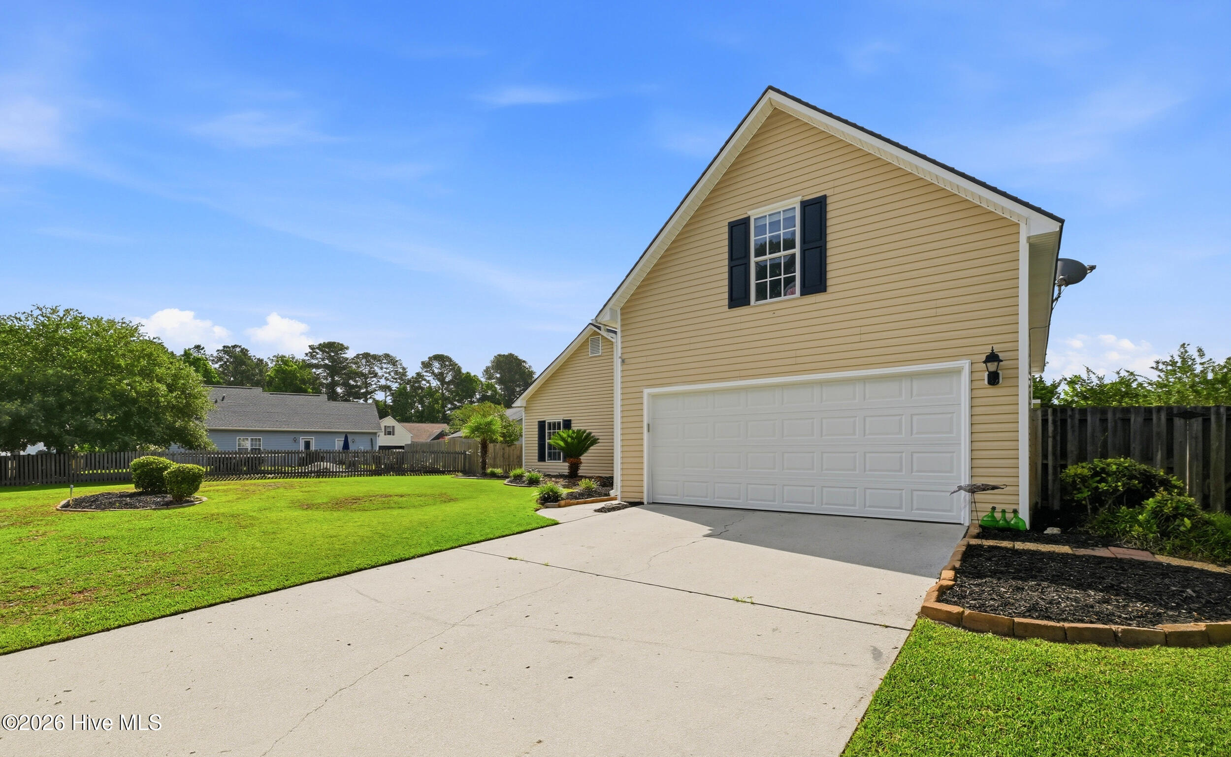 216 Olde Well Loop Road Wilmington, NC 28411 - Photo 3 of 49 3_216_olde_well_loop_rd_003