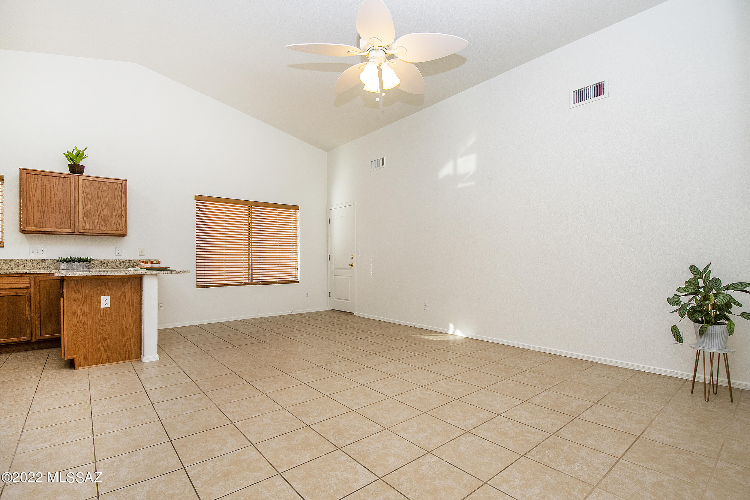 3323 South Thunder Chorus Road Tucson, AZ 85713 - Photo 15 of 38
