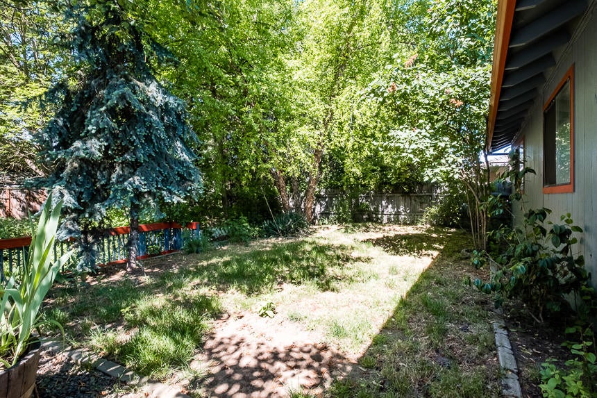 2566 Roberts Road Medford, OR 97504 - Photo 32 of 34 2566 Roberts2-26
