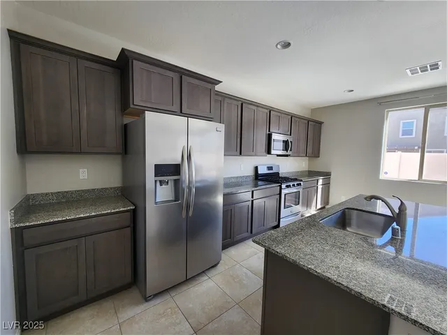 $2,250 | 5312 Mountain Garland Lane, North Las Vegas, NV 89081