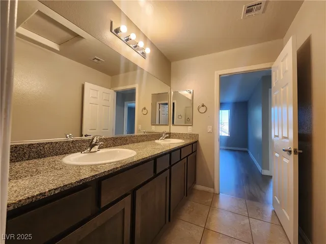 $2,250 | 5312 Mountain Garland Lane, North Las Vegas, NV 89081