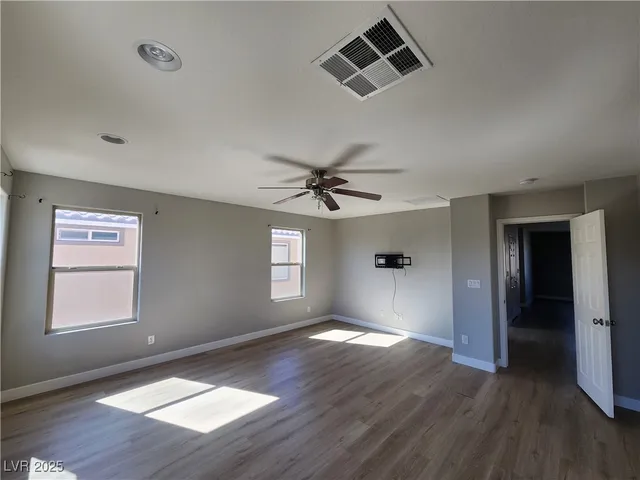 $2,250 | 5312 Mountain Garland Lane, North Las Vegas, NV 89081