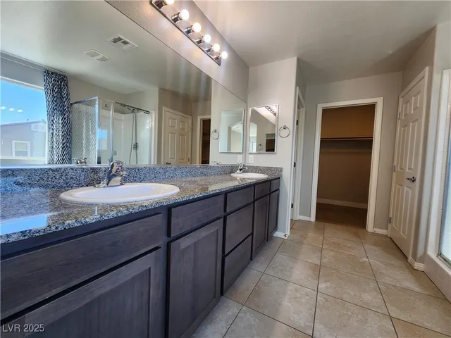 $2,250 | 5312 Mountain Garland Lane, North Las Vegas, NV 89081