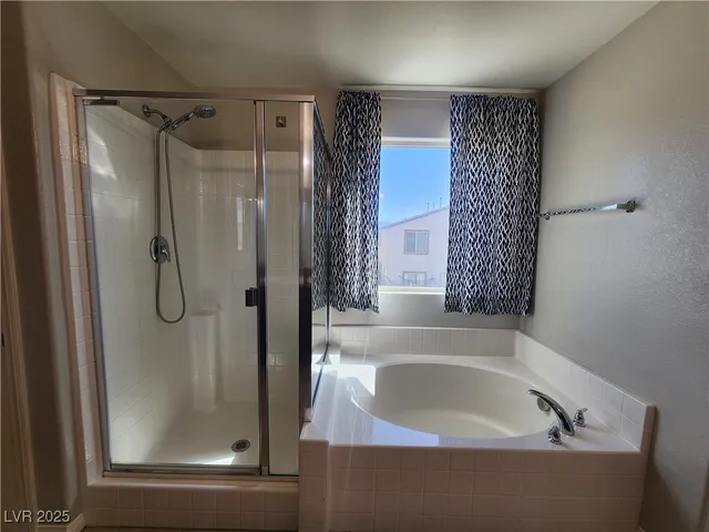 $2,250 | 5312 Mountain Garland Lane, North Las Vegas, NV 89081