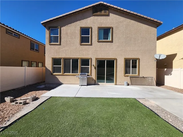 $2,250 | 5312 Mountain Garland Lane, North Las Vegas, NV 89081
