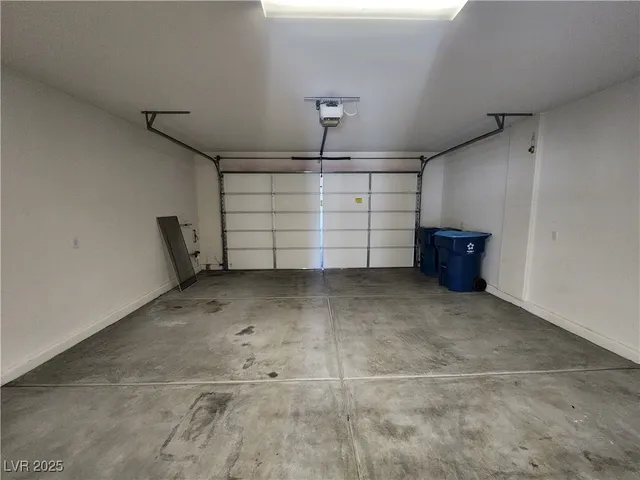 $2,250 | 5312 Mountain Garland Lane, North Las Vegas, NV 89081